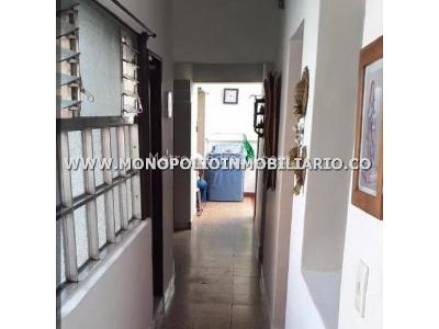 Casa de 3 alcobas en venta en La Milagrosa, Medellín, 100 m² · foto 11 de 12