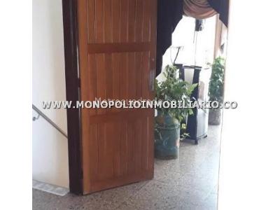Casa de 3 alcobas en venta en La Milagrosa, Medellín, 100 m² · foto 3 de 12