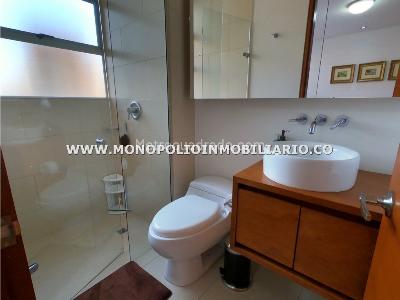 Apartamento de 3 alcobas en arriendo en San Fernando Plaza, Medellín, 186 m² · foto 7 de 15