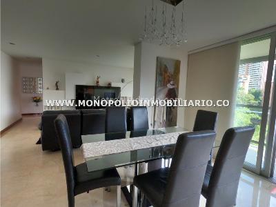Apartamento de 3 alcobas en arriendo en San Fernando Plaza, Medellín, 186 m² · foto 10 de 15
