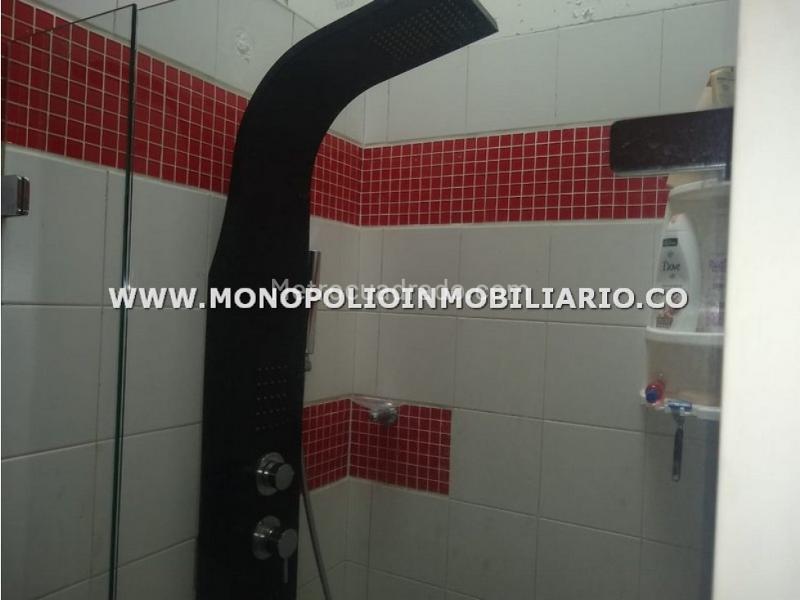 Apartamento Dúplex Amoblado de 5 Alcobas en El Velódromo - 2