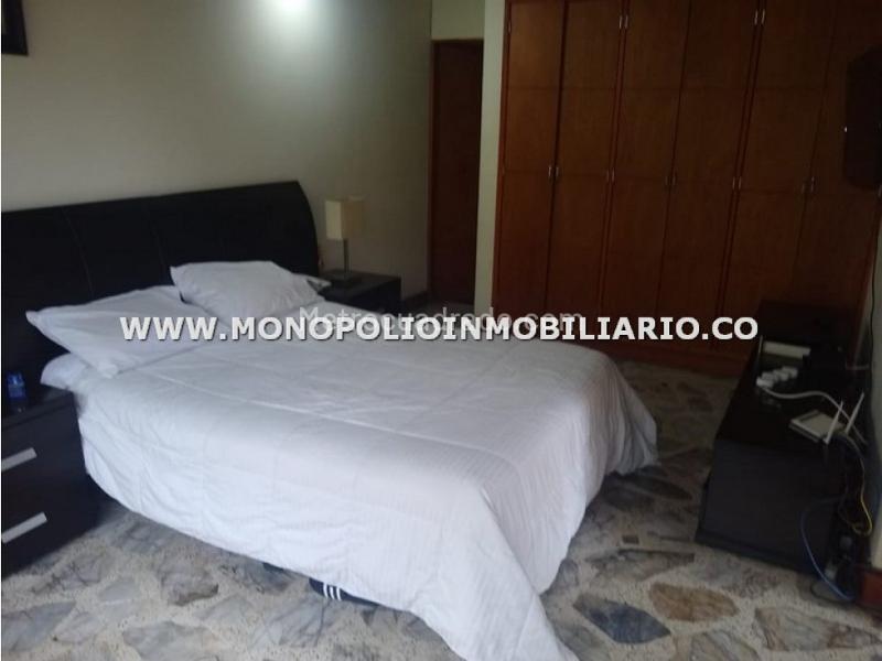 Apartamento Dúplex Amoblado de 5 Alcobas en El Velódromo - 8