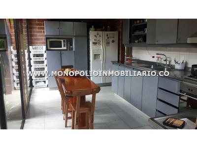 Casa de 4 alcobas en arriendo en Cola Del Zorro, Medellín, 1500 m² · foto 2 de 14