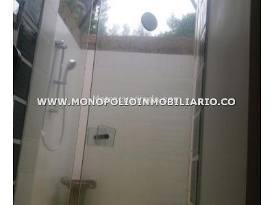 Casa de 4 alcobas en arriendo en Cola Del Zorro, Medellín, 1500 m² · foto 3 de 14