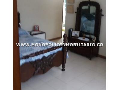 Casa de 4 alcobas en arriendo en Cola Del Zorro, Medellín, 1500 m² · foto 7 de 14