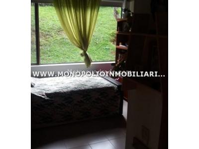Casa de 4 alcobas en arriendo en Cola Del Zorro, Medellín, 1500 m² · foto 11 de 14