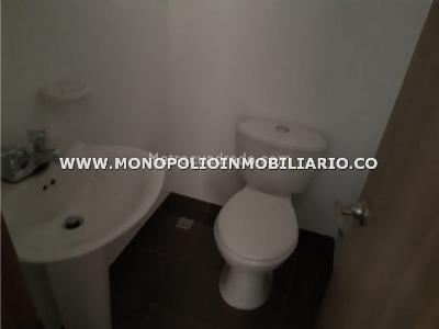 Apartamento de 2 alcobas en arriendo en Loma De Los Parra, Medellín, 113 m² · foto 3 de 18
