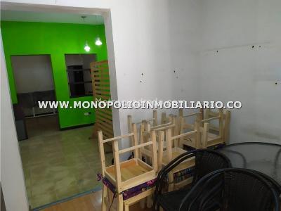 Casa de 4 alcobas en arriendo en Manila, Medellín, 230 m² · foto 10 de 18