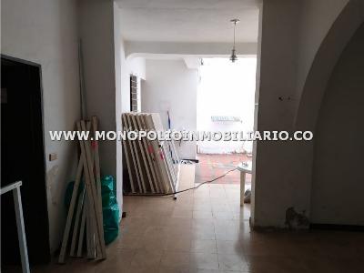 Casa de 4 alcobas en arriendo en Manila, Medellín, 230 m² · foto 15 de 18