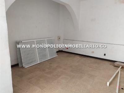 Casa de 4 alcobas en arriendo en Manila, Medellín, 230 m² · foto 18 de 18