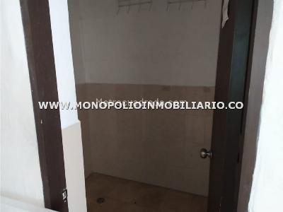 Casa de 4 alcobas en arriendo en Manila, Medellín, 230 m² · foto 7 de 18
