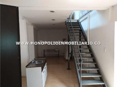 Casa de 4 alcobas en arriendo en Manila, Medellín, 230 m² · foto 9 de 18
