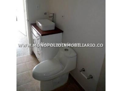 Casa de 4 alcobas en arriendo en Conquistadores, Medellín, 224 m² · foto 8 de 20