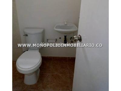 Casa de 4 alcobas en arriendo en Conquistadores, Medellín, 224 m² · foto 12 de 20