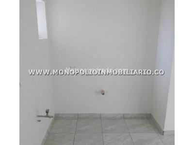 Casa de 4 alcobas en arriendo en Conquistadores, Medellín, 224 m² · foto 3 de 20