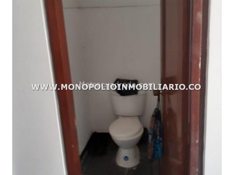 Commercial 5BR House for Rent in Astorga - 3