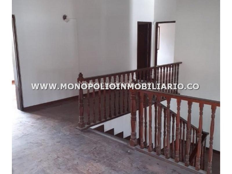 Commercial 5BR House for Rent in Astorga - 8