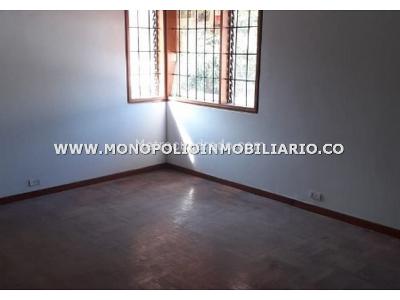 Casa de 5 alcobas en arriendo en Astorga, Medellín, 450 m² · foto 12 de 16