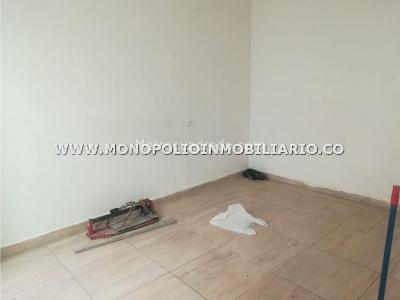 Casa de 5 alcobas en arriendo en Manila, Medellín, 150 m² · foto 17 de 20