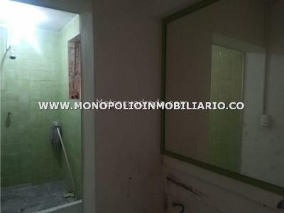 Casa de 5 alcobas en arriendo en Manila, Medellín, 150 m² · foto 4 de 20