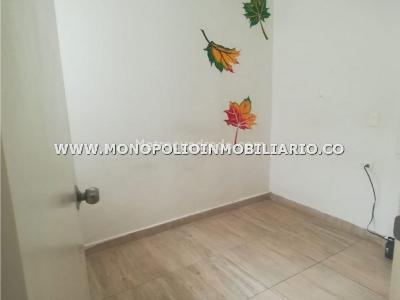 Casa de 5 alcobas en arriendo en Manila, Medellín, 150 m² · foto 5 de 20