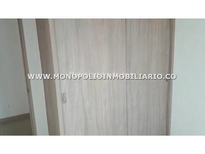 Apartamento de 2 alcobas en venta en La Navarra, Bello, 68 m² · foto 5 de 12