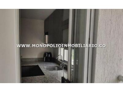 Apartamento de 2 alcobas en venta en Los Colores, Medellín, 68 m² · foto 7 de 10