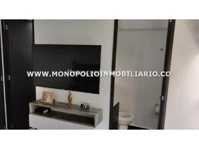 Apartamento de 2 alcobas en venta en Los Colores, Medellín, 72 m² · foto 2 de 11
