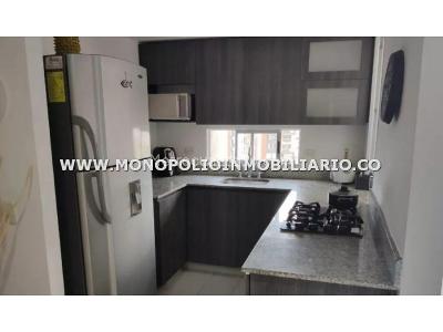 Apartamento de 2 alcobas en venta en Los Colores, Medellín, 68 m² · foto 4 de 10