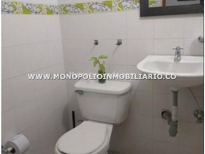 Casa de 4 alcobas en venta en Uribe Angel, Envigado, 127 m² · foto 12 de 18