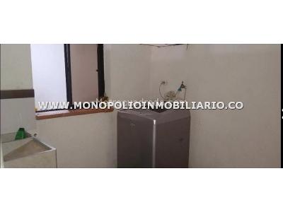 Casa de 4 alcobas en venta en Uribe Angel, Envigado, 127 m² · foto 2 de 18