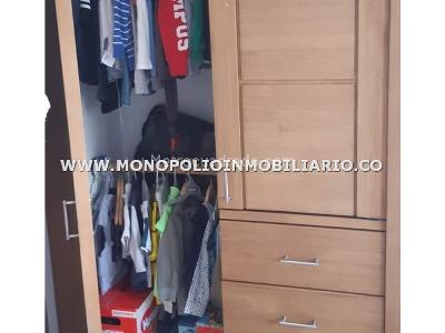 Apartamento de 2 alcobas en venta en Loma Linda, Sabaneta, 78 m² · foto 11 de 20
