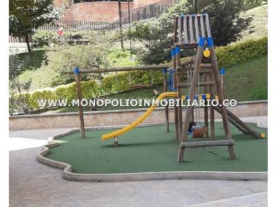 Apartamento de 2 alcobas en venta en Loma Linda, Sabaneta, 78 m² · foto 18 de 20