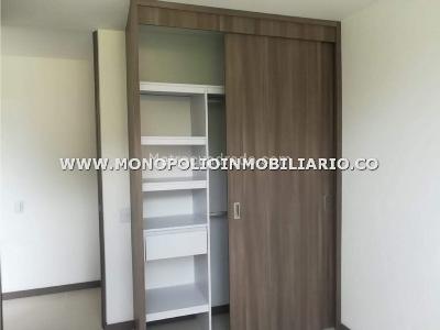 Apartamento de 2 alcobas en venta en La Florida, Sabaneta, 66 m² · foto 5 de 17