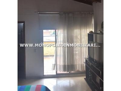 Apartamento en venta en Zona Centro, Envigado · foto 3 de 15