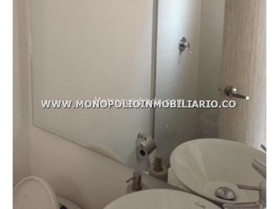 Apartamento de 3 alcobas en venta en Tres Esquinas, Sabaneta, 62 m² · foto 3 de 16