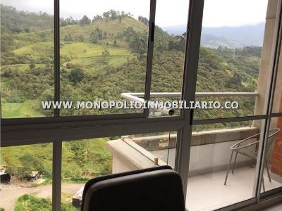Apartamento de 3 alcobas en venta en Tres Esquinas, Sabaneta, 62 m² · foto 6 de 16