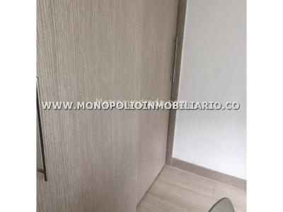 Apartamento de 3 alcobas en venta en Tres Esquinas, Sabaneta, 62 m² · foto 7 de 16