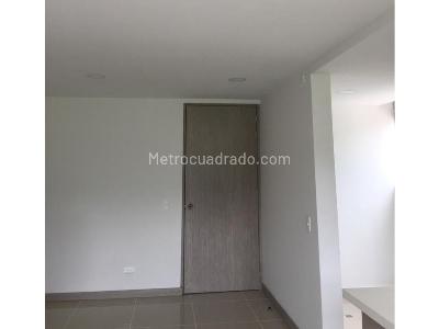 Apartamento de 2 alcobas en venta en Tres Esquinas, Sabaneta, 57 m² · foto 3 de 17