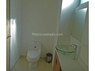 Apartamento de 3 alcobas en venta en Obrero, Bello, 152 m² · foto 10 de 16