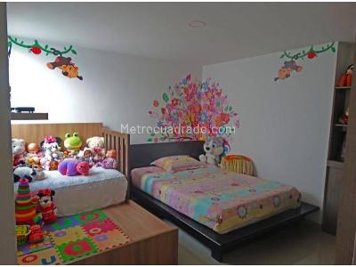 Apartamento de 3 alcobas en venta en Obrero, Bello, 152 m² · foto 16 de 16