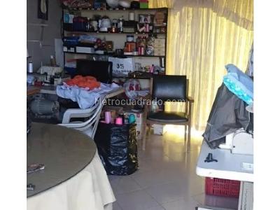 Casa de 3 alcobas en venta en Manrique, Medellín, 117 m² · foto 9 de 12