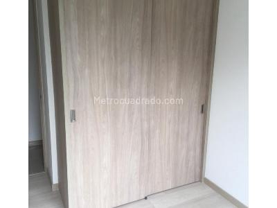 Apartamento de 3 alcobas en venta en La Navarra, Bello, 88 m² · foto 3 de 9