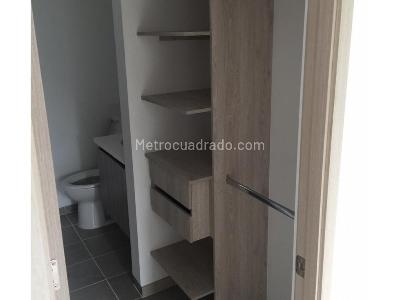 Apartamento de 3 alcobas en venta en La Navarra, Bello, 88 m² · foto 8 de 9