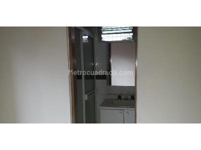 Casa de 4 alcobas en venta en Paso Ancho, Sabaneta, 92 m² · foto 3 de 17
