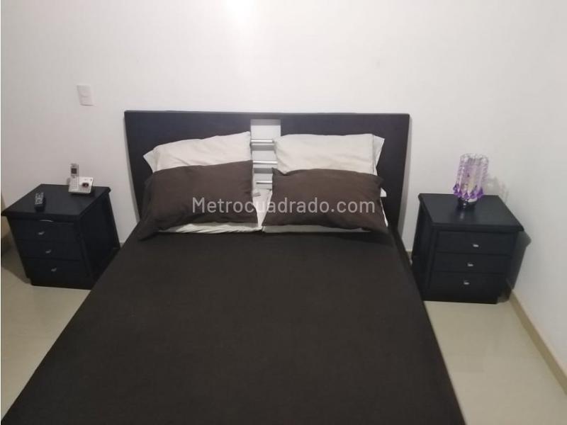 Apartamento Amoblado de 3 Alcobas en Robledo - 2