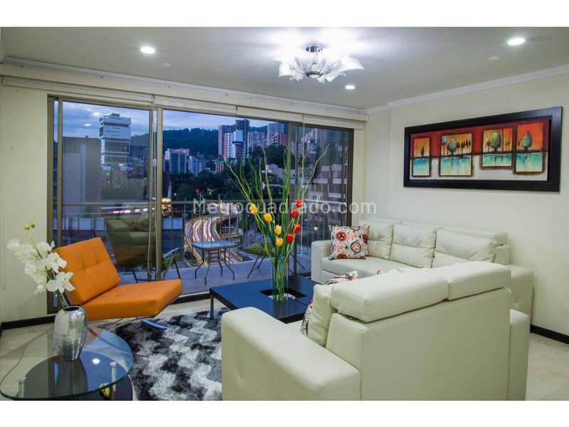 Apartamento Amoblado de 3 Alcobas con Vistas Panorámicas en El Poblado - 9