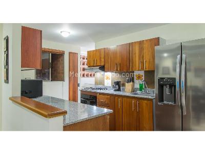 Apartamento de 3 alcobas en arriendo en Las Lomas, Medellín, 150 m² · foto 10 de 10