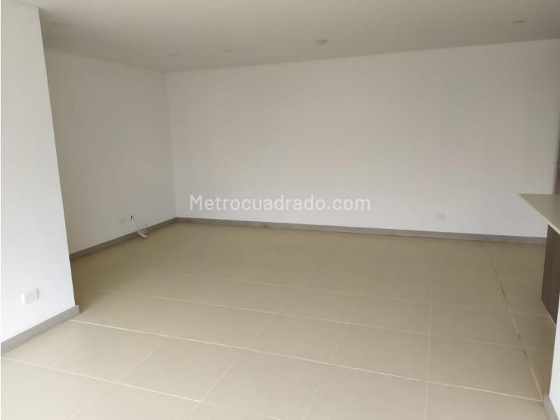 3BR Apartment in Zuñiga (96 m²) - 2
