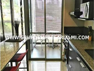 Apartaestudio en arriendo en El Poblado, Medellín · foto 2 de 13